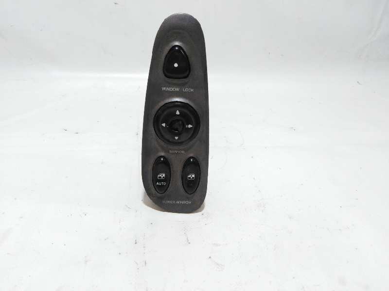 Recambio de mando elevalunas delantero izquierdo para hyundai coupe (rd) 1.6 fx referencia OEM IAM 9357027000A  