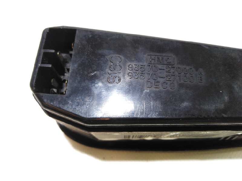 Recambio de mando elevalunas delantero izquierdo para hyundai coupe (rd) 1.6 fx referencia OEM IAM 9357027000A  