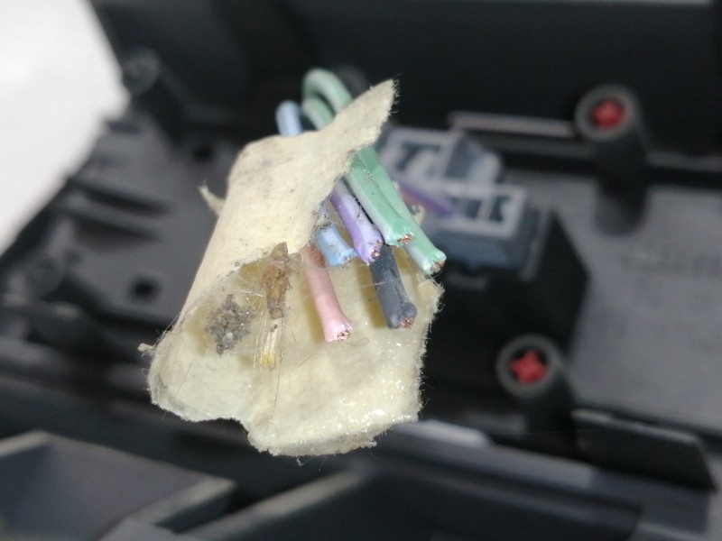 Recambio de warning para renault megane ii classic berlina confort authentique referencia OEM IAM 8200095493  