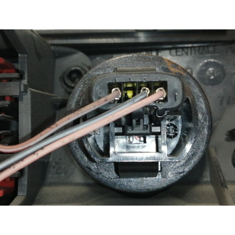 Recambio de warning para renault megane ii classic berlina confort authentique referencia OEM IAM 8200095493  