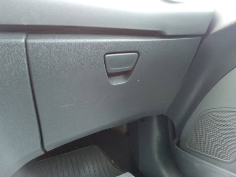 Recambio de guantera para ford fiesta (cb1) ghia referencia OEM IAM 8A61A06010B  