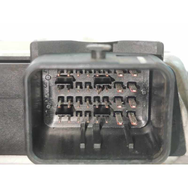 Recambio de centralita motor uce para peugeot 206 berlina xs referencia OEM IAM 0261208101  