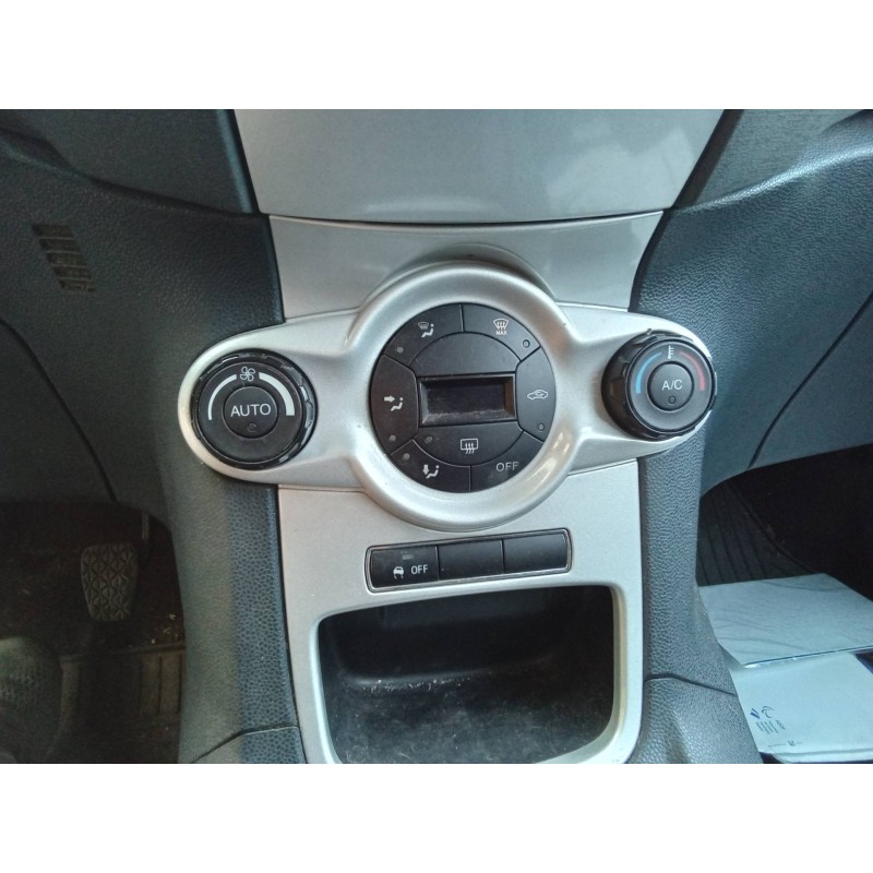 Recambio de mando calefaccion / aire acondicionado para ford fiesta (cb1) ghia referencia OEM IAM 8A6T18C612AE  