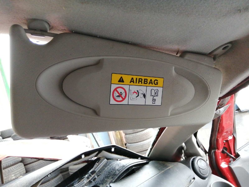 Recambio de parasol derecho para nissan nv 200 (m20) evalia premium referencia OEM IAM 568102301  