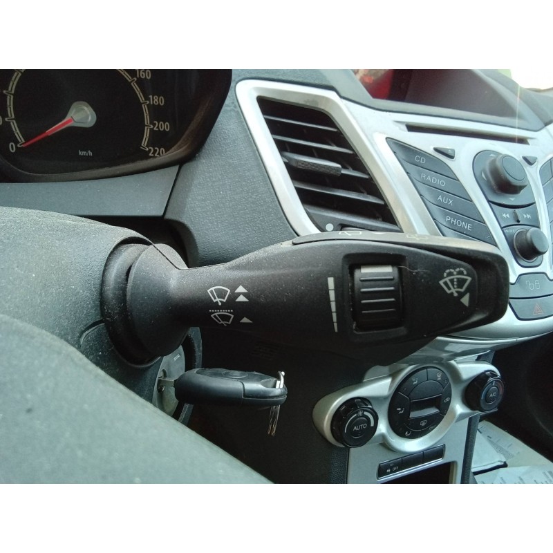 Recambio de mando limpia para ford fiesta (cb1) ghia referencia OEM IAM 8A6T17A553AC  
