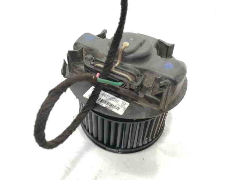 Recambio de motor calefaccion para nissan nv 200 (m20) evalia premium referencia OEM IAM N667217D035W  