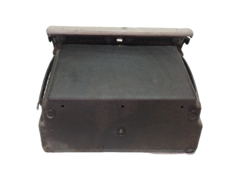 Recambio de guantera para nissan cabstar e tl35-1 referencia OEM IAM   