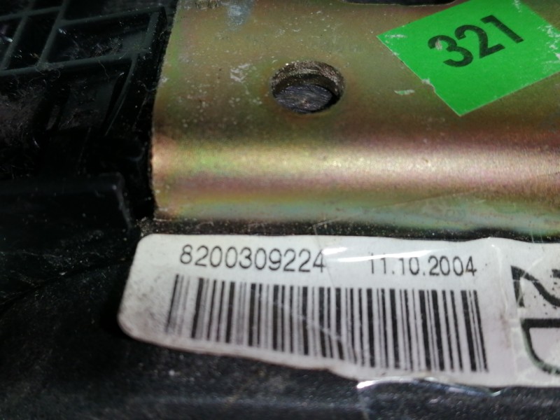 Recambio de cinturon seguridad trasero derecho para renault scenic ii 1.6 16v referencia OEM IAM 8200309224  