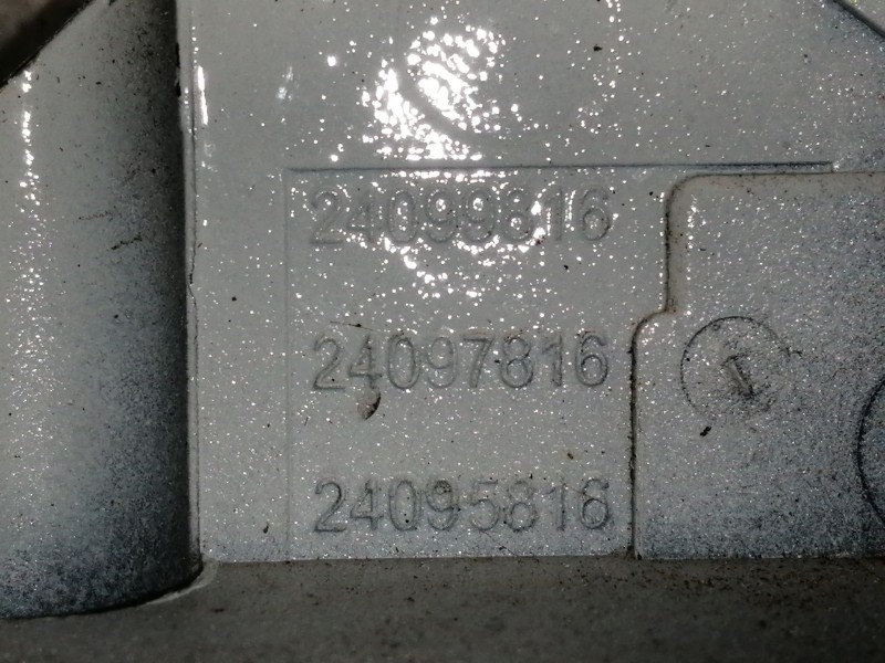 Recambio de cerradura puerta trasera derecha para citroën c4 grand picasso exclusive referencia OEM IAM 24099816 24097816 / 2410