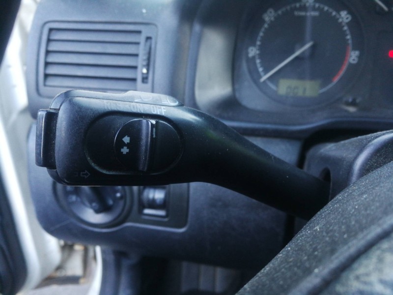 Recambio de mando intermitentes para skoda octavia berlina (1u2) 1.9 tdi referencia OEM IAM 8L0953513J  