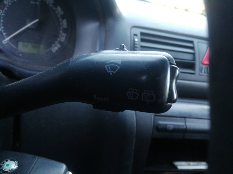 Recambio de mando limpia para skoda octavia berlina (1u2) 1.9 tdi referencia OEM IAM 4B0953503H  