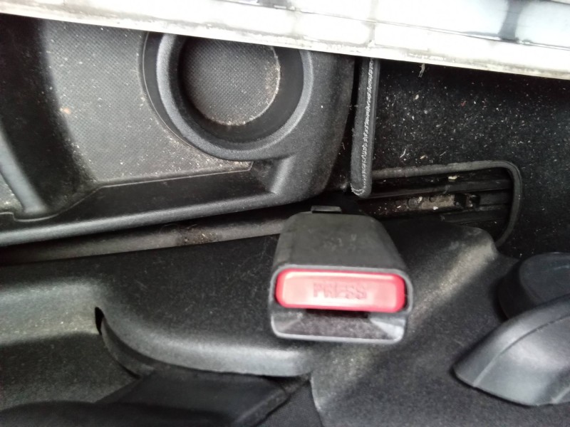 Recambio de enganche cinturon delantero izquierdo para citroën c4 grand picasso exclusive referencia OEM IAM   