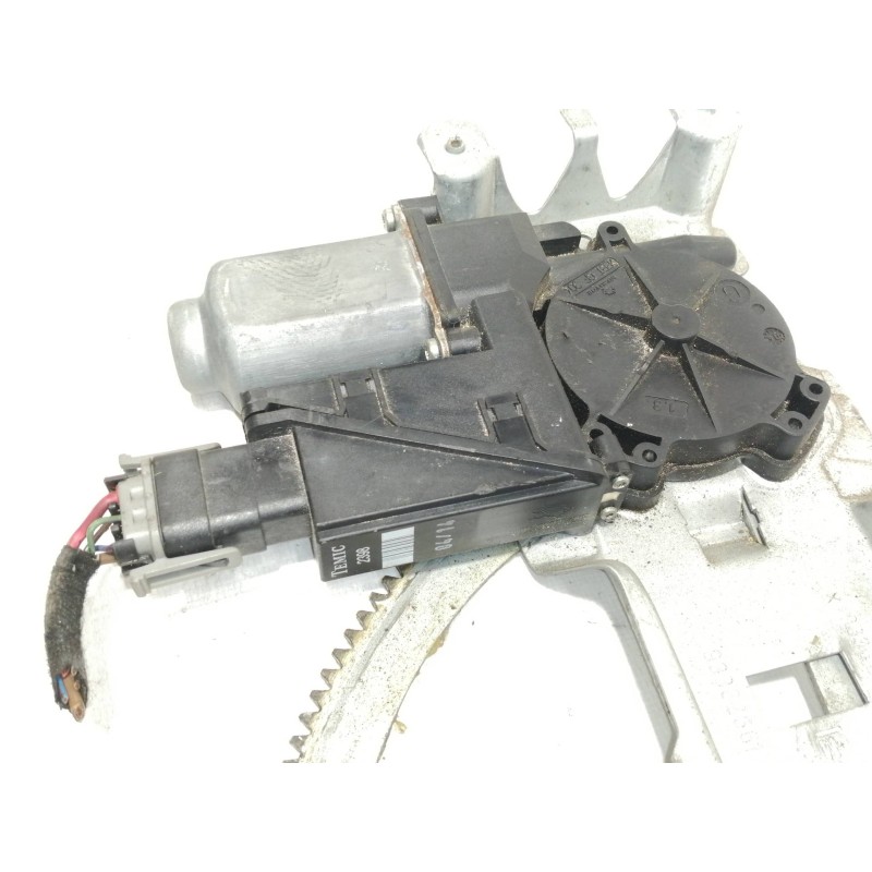 Recambio de elevalunas delantero derecho para opel meriva cosmo referencia OEM IAM 93389552 93362662RH 93362661LH