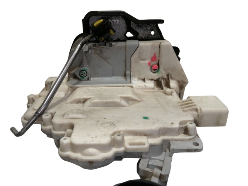 Recambio de cerradura puerta trasera izquierda para audi a6 berlina (4f2) 2.0 tdi referencia OEM IAM   