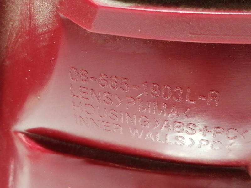 Recambio de piloto trasero izquierdo para skoda octavia berlina (1u2) 1.9 tdi referencia OEM IAM 086651903L  