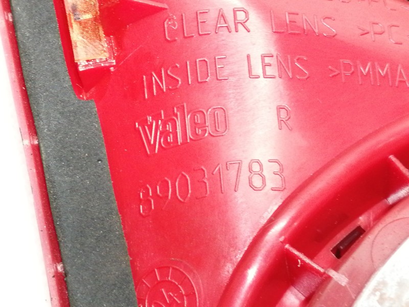 Recambio de piloto trasero derecho interior para volkswagen golf v berlina (1k1) trendline referencia OEM IAM 1K6945094G  