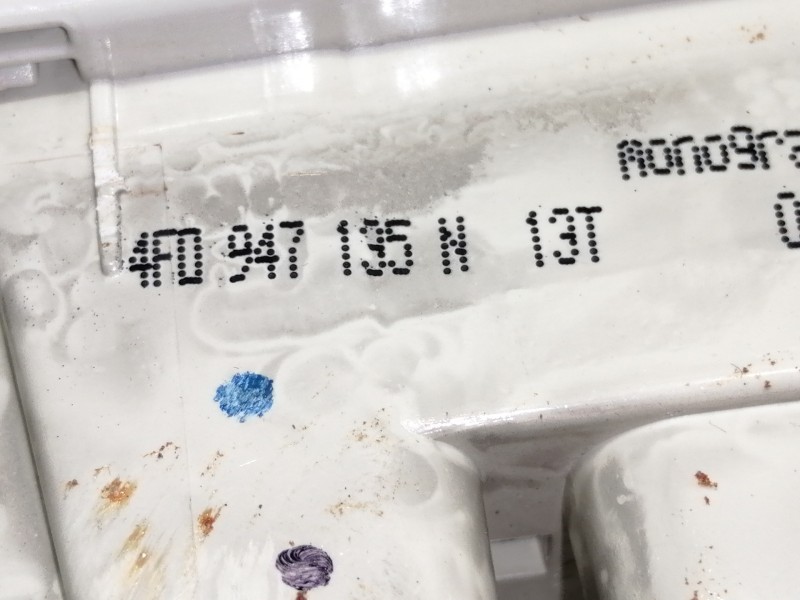 Recambio de luz interior para audi a6 berlina (4f2) 2.0 tdi referencia OEM IAM 4F0947135  