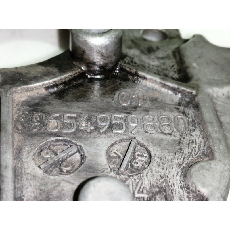 Recambio de soporte bomba inyeccion para citroën berlingo cuadro sx referencia OEM IAM 9654959880  