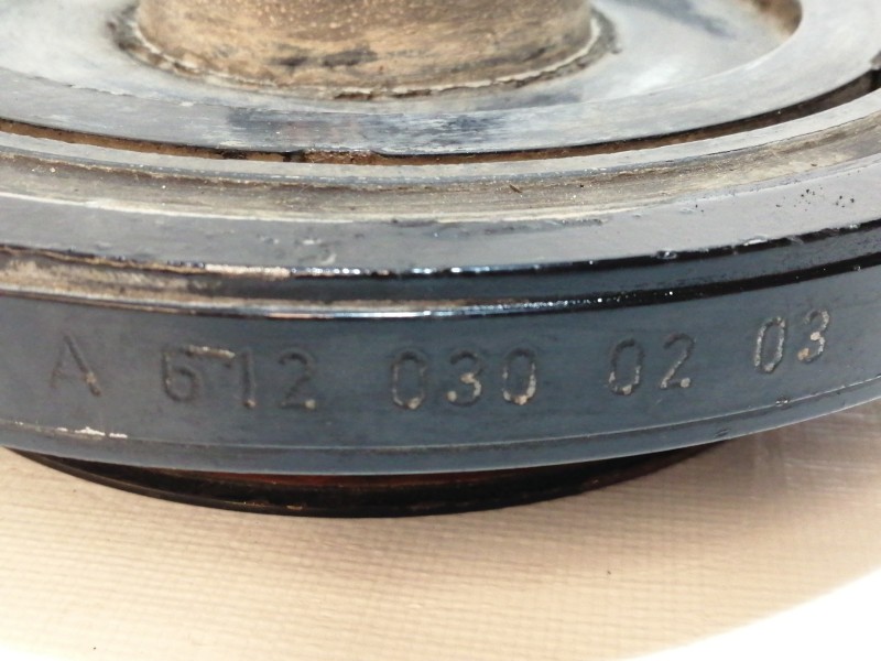 Recambio de polea cigueñal para jeep gr.cherokee (wj/wg) 2.7 crd laredo referencia OEM IAM A6120300203  