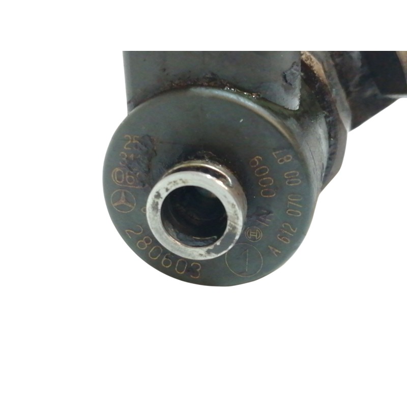 Recambio de inyector para jeep gr.cherokee (wj/wg) 2.7 crd laredo referencia OEM IAM A6120700087  