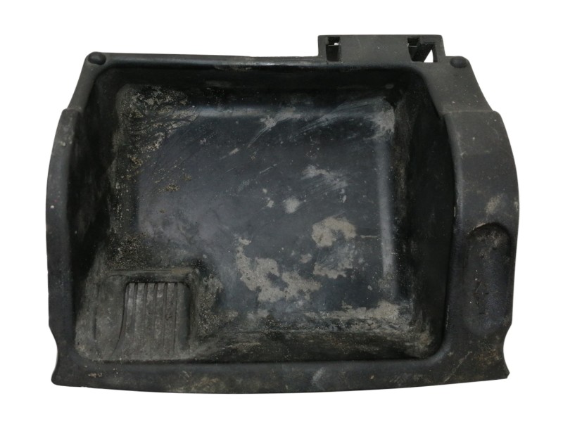 Recambio de cenicero para mercedes-benz clase c (w203) berlina 220 cdi (203.006) referencia OEM IAM A2036800130  