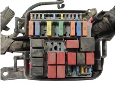 Recambio de caja reles / fusibles para peugeot bipper 1.3 16v hdi fap referencia OEM IAM 51791319   2