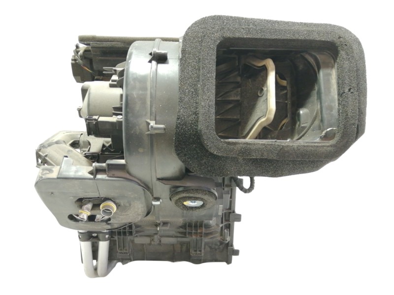 Recambio de calefaccion entera normal para land rover freelander (lr2) td4 xs referencia OEM IAM BG9N18D612AA  