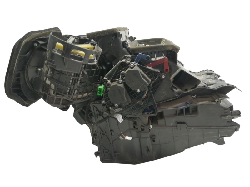 Recambio de calefaccion entera normal para land rover freelander (lr2) td4 xs referencia OEM IAM BG9N18D612AA  