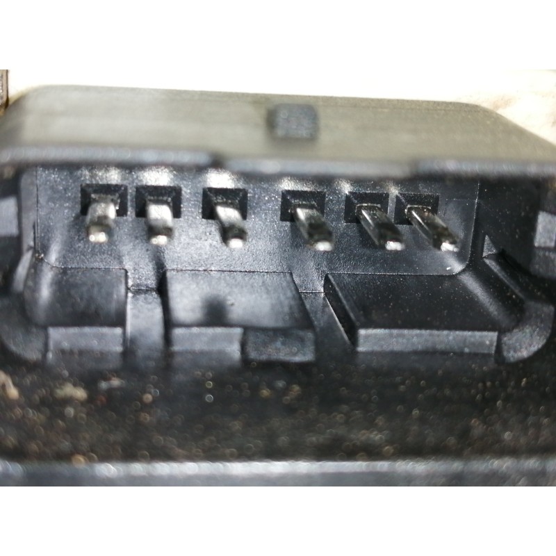 Recambio de cerradura puerta delantera izquierda para citroën berlingo cuadro sx referencia OEM IAM 828420  