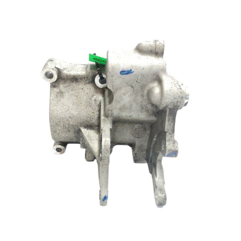 Recambio de soporte alternador para hyundai tucson (jm) 2.0 crdi comfort referencia OEM IAM   