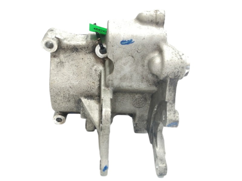 Recambio de soporte alternador para hyundai tucson (jm) 2.0 crdi comfort referencia OEM IAM   