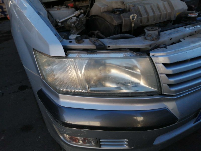 Recambio de faro derecho para mitsubishi space wagon (n80/n90) 2,4 glx referencia OEM IAM   