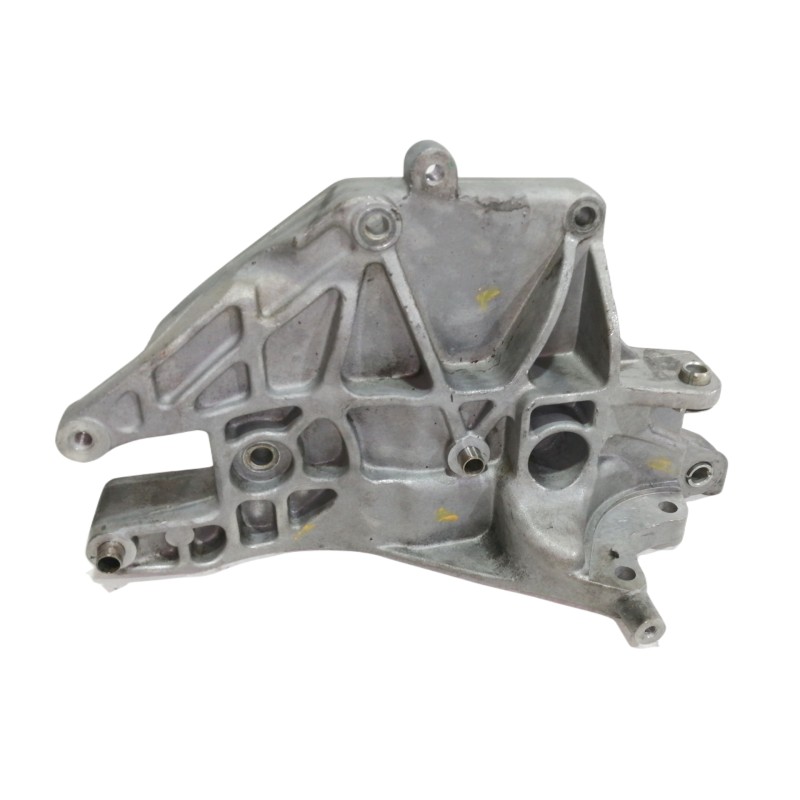 Recambio de soporte alternador para peugeot bipper 1.3 16v hdi fap referencia OEM IAM 55221393  