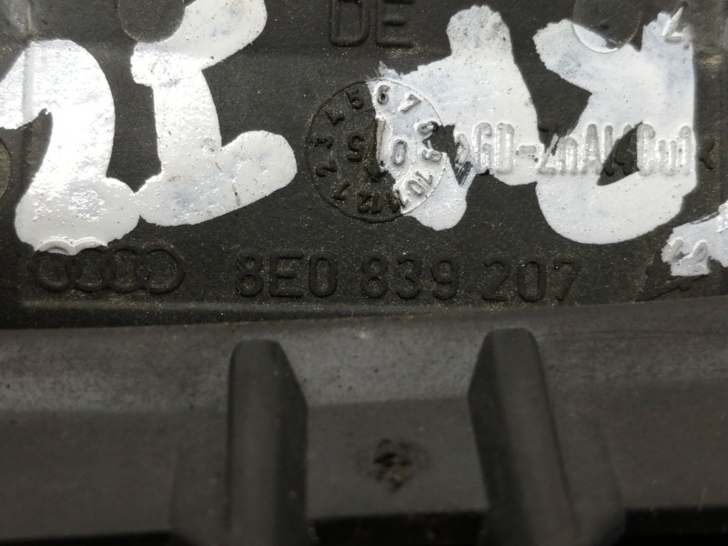 Recambio de maneta exterior trasera izquierda para audi a4 berlina (8e) 2.0 tdi 16v (103kw) referencia OEM IAM 8E0839207  