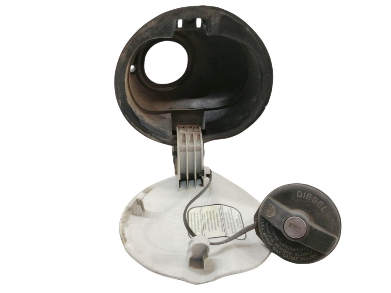 Recambio de tapa exterior combustible para peugeot bipper 1.3 16v hdi fap referencia OEM IAM 1353354080  