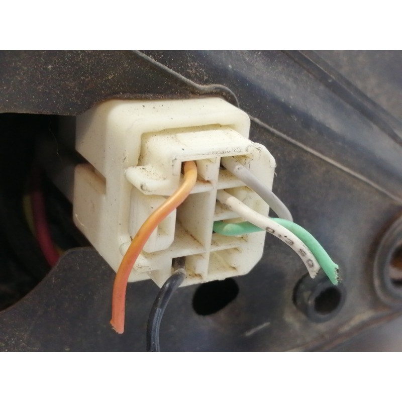 Recambio de retrovisor izquierdo para daewoo compact klaj referencia OEM IAM   