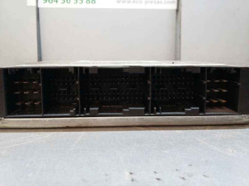 Recambio de centralita motor uce para audi a4 avant (b5) 2.5 tdi referencia OEM IAM 8D0907401H  