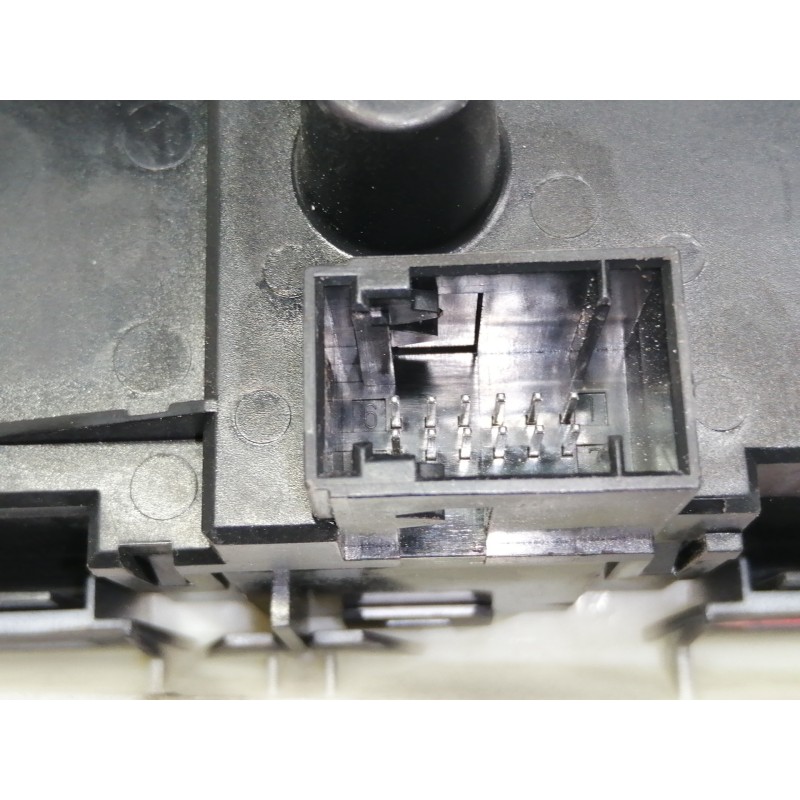 Recambio de mando luces para bmw serie 3 berlina (e90) 320d referencia OEM IAM 6932794  