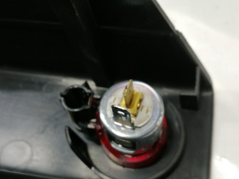 Recambio de apoyabrazos central para audi coupe (8b3) básico referencia OEM IAM 8A1863243D  