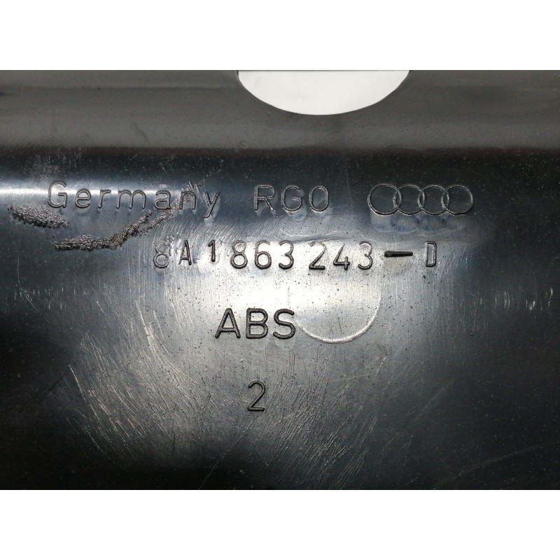Recambio de apoyabrazos central para audi coupe (8b3) básico referencia OEM IAM 8A1863243D  
