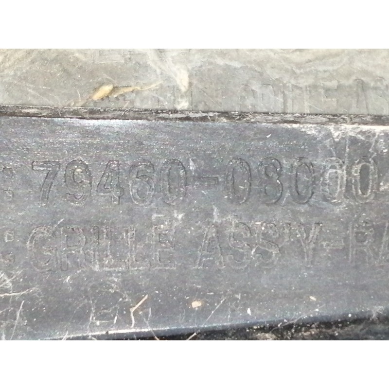 Recambio de rejilla delantera para ssangyong rexton 2.7 turbodiesel cat referencia OEM IAM 7946008000  