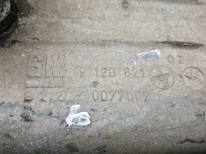 Recambio de carter para opel corsa c club referencia OEM IAM 9128621  