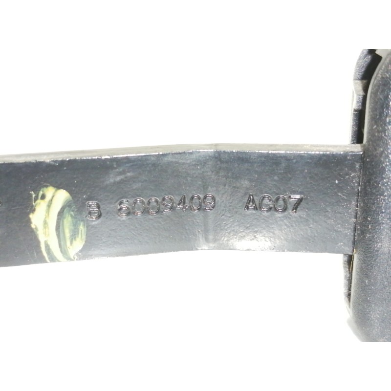 Recambio de enganche cinturon trasero izquierdo para peugeot 307 cc (s2) básico referencia OEM IAM B6009409  