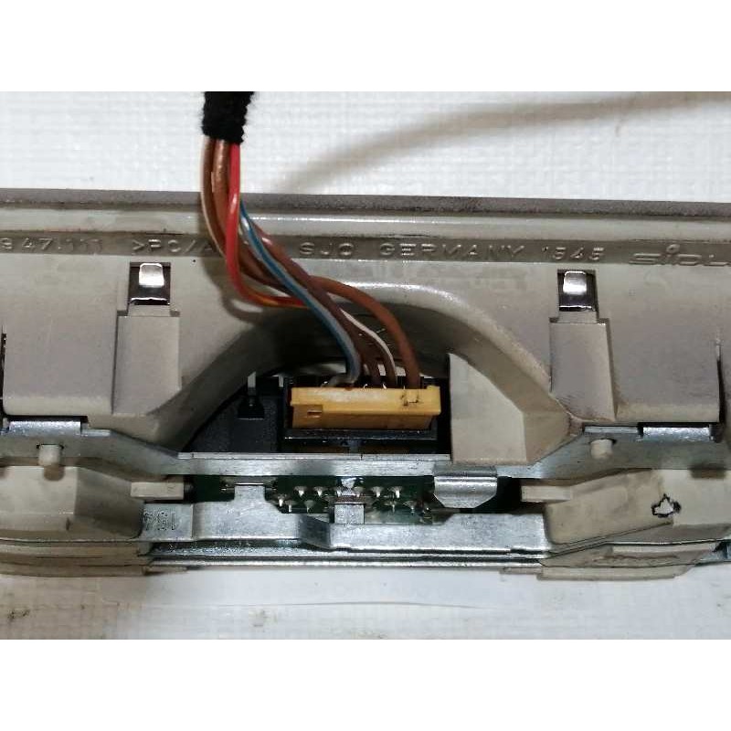 Recambio de luz interior para audi allroad quattro (4b5) 2.5 tdi (132kw) referencia OEM IAM 4B0947111  