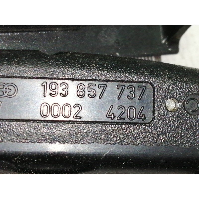 Recambio de cinturon seguridad trasero izquierdo para seat leon (1m1) stella referencia OEM IAM 193857737 00024204 