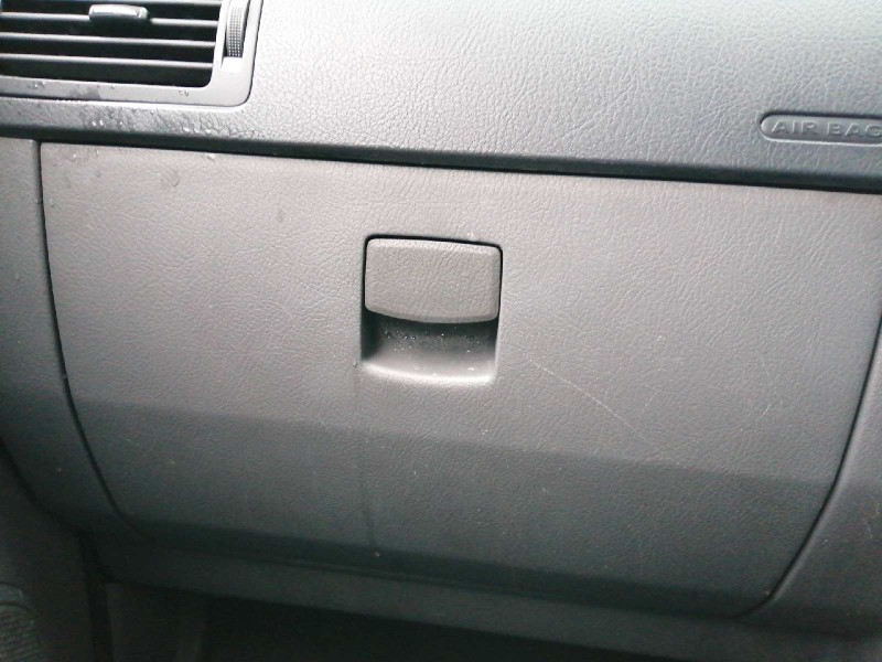 Recambio de guantera para kia carens 2.0 crdi lx monovolumen referencia OEM IAM 0K2EZ64061 0K2EZ64030A44 INGLES