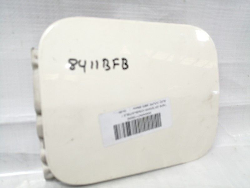 Recambio de tapa exterior combustible para audi coupe (8b3) básico referencia OEM IAM   