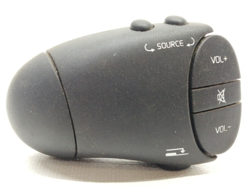 Recambio de mando volante para renault clio ii fase i (b/cbo) 1.2 referencia OEM IAM   