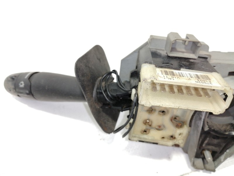 Recambio de mando limpia para renault scenic (ja..) 1.9 dci authentique referencia OEM IAM 37002A  