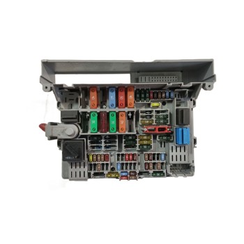 CAJA RELES / FUSIBLES 61146978270 690660903 